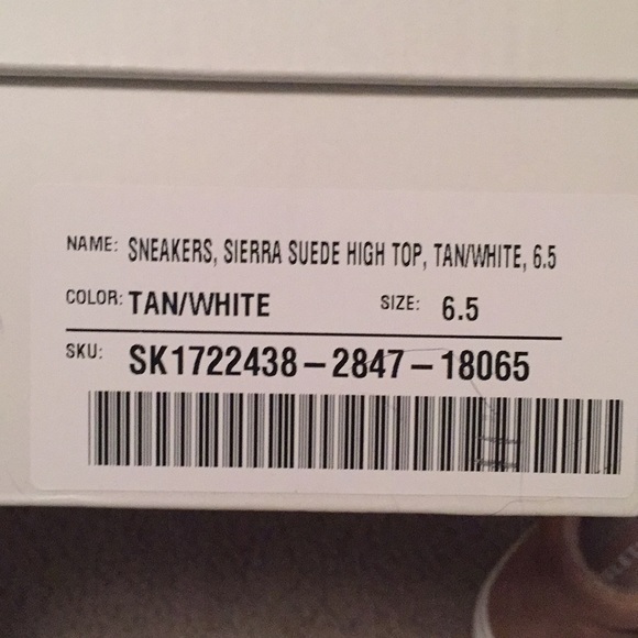 Shoes - Picture 4 of 5